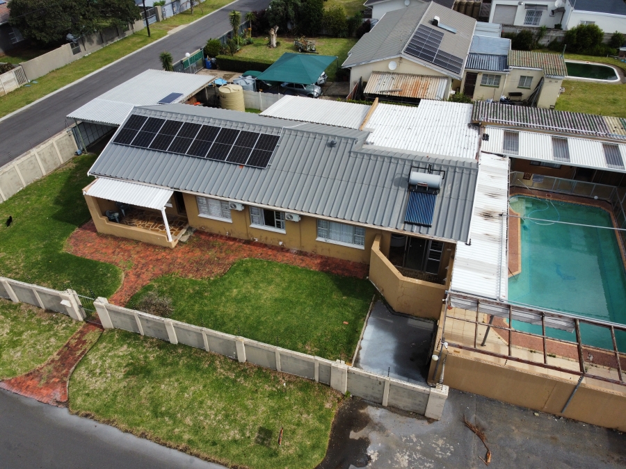 4 Bedroom Property for Sale in Gonubie Eastern Cape